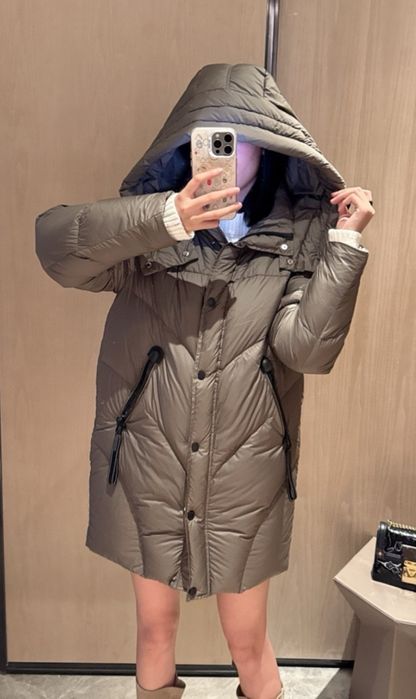 Пуховик Max Mara 44-46 зима