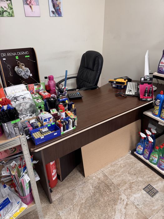 Бюро масивно и шкафче 2 чекмеджета