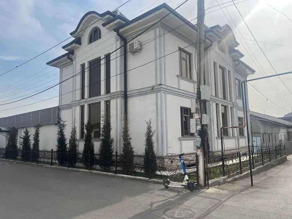 Сдаётся Евродом 7-соток, Мирабадский район, можно под офис / id888 /