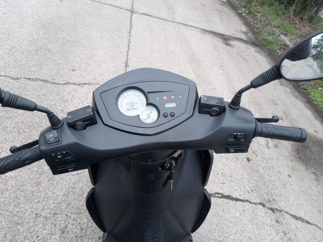 Скутер RIDE SARRIO 125