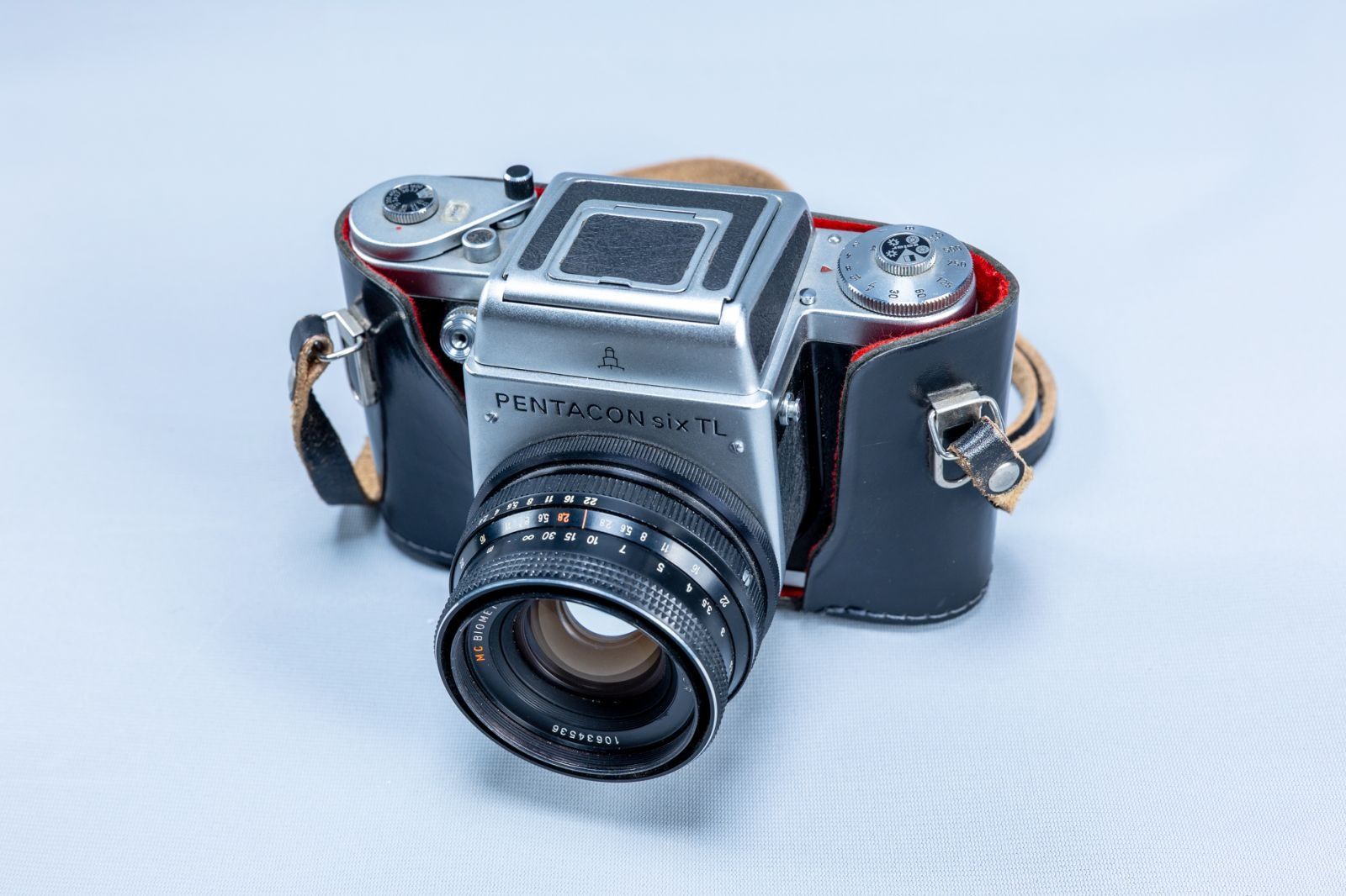 Pentacon Six TL    .