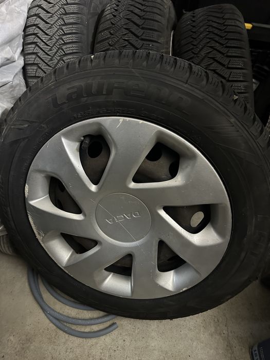 Anvelope iarna cu jante 185/65/15 pentru Doker