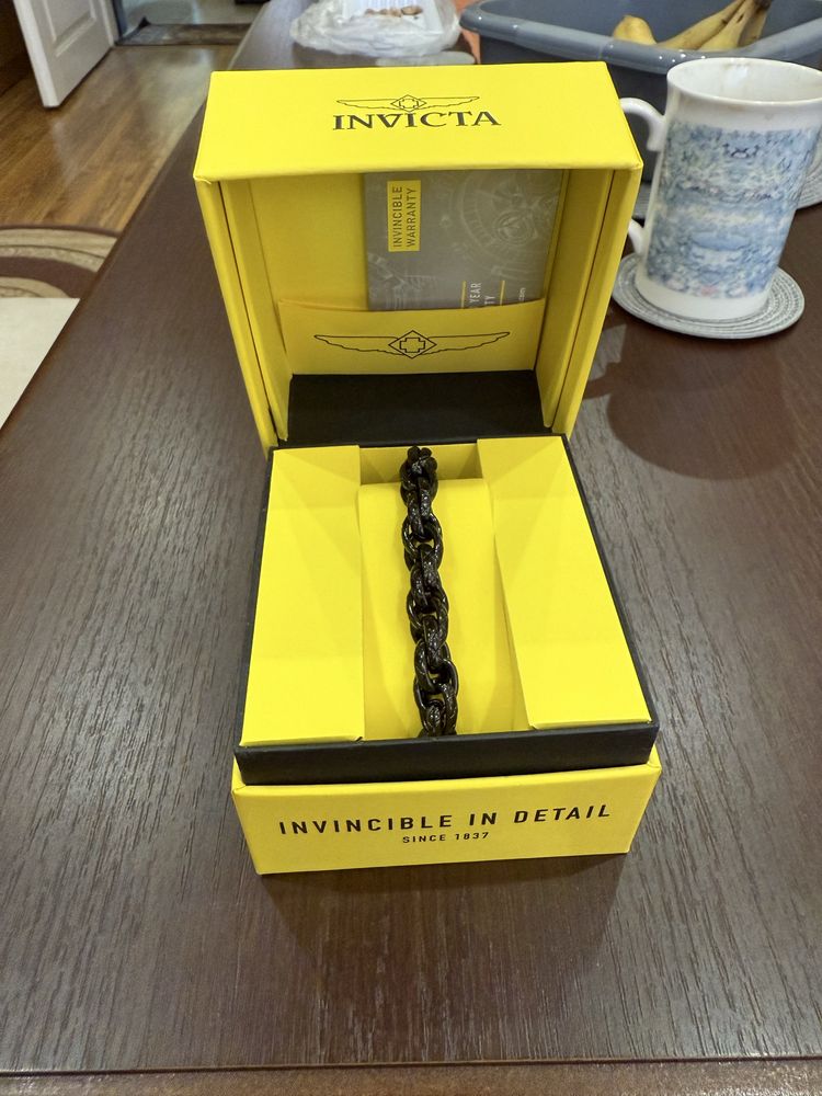 Оригинална гривна INVICTA