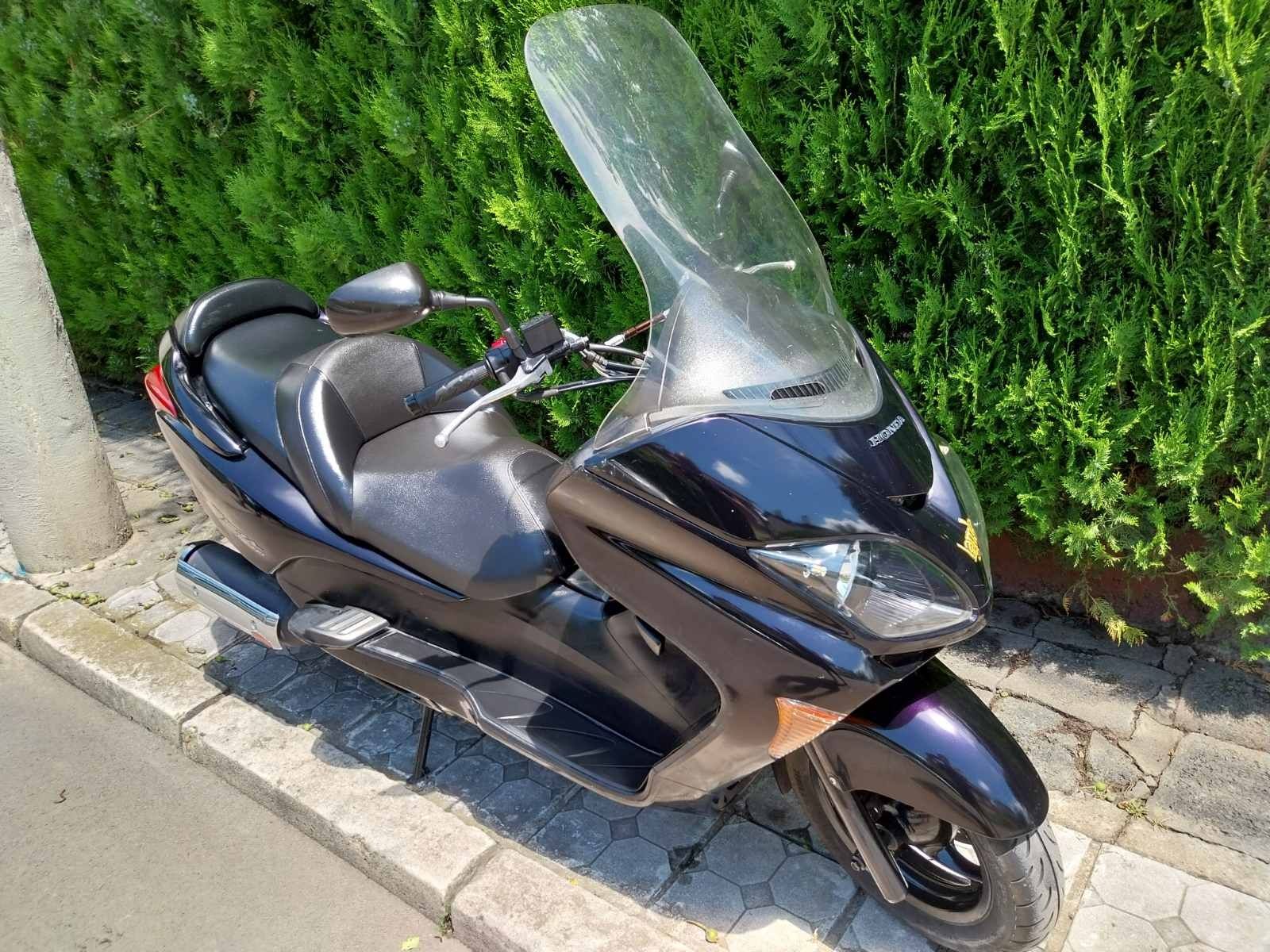 Хонда форца250 Honda Forza 250