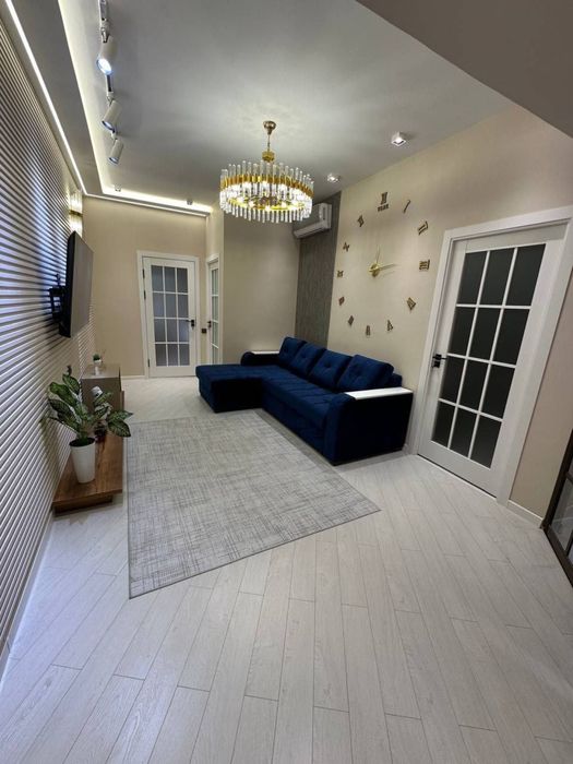 Срочно!!! Сдается новая 3х ком квартира рядом метро Ойбек 999*