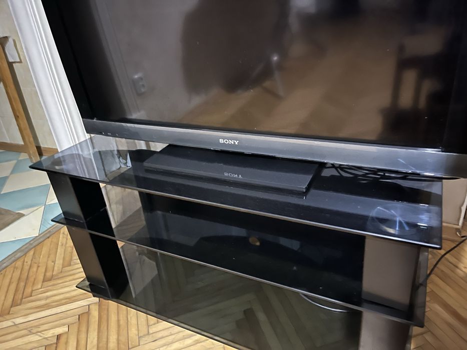 Срочно продам телевизор Sony и тумбу