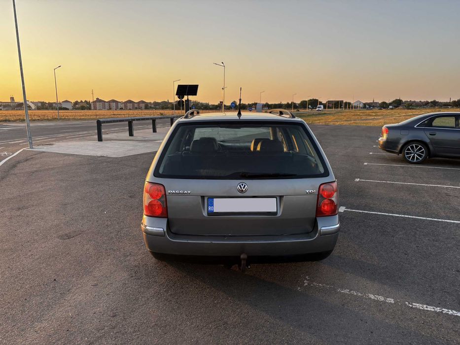 Vând Volkswagen Passat B5.5 1.9TDI