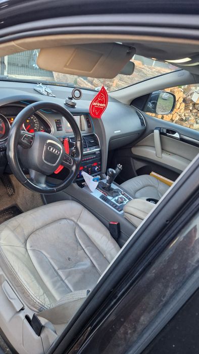 Vand q7 2006 v6 sau schimb