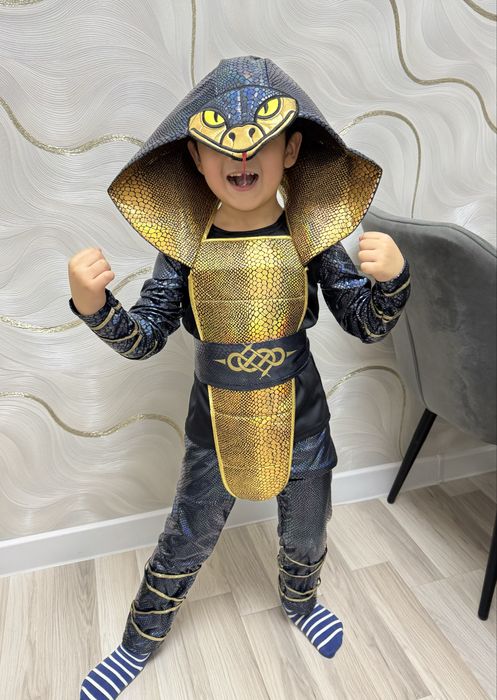 Продам костюм ЗМЕЯ