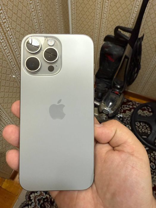Iphone 16 pro MAX ёмкость 98% Идеал