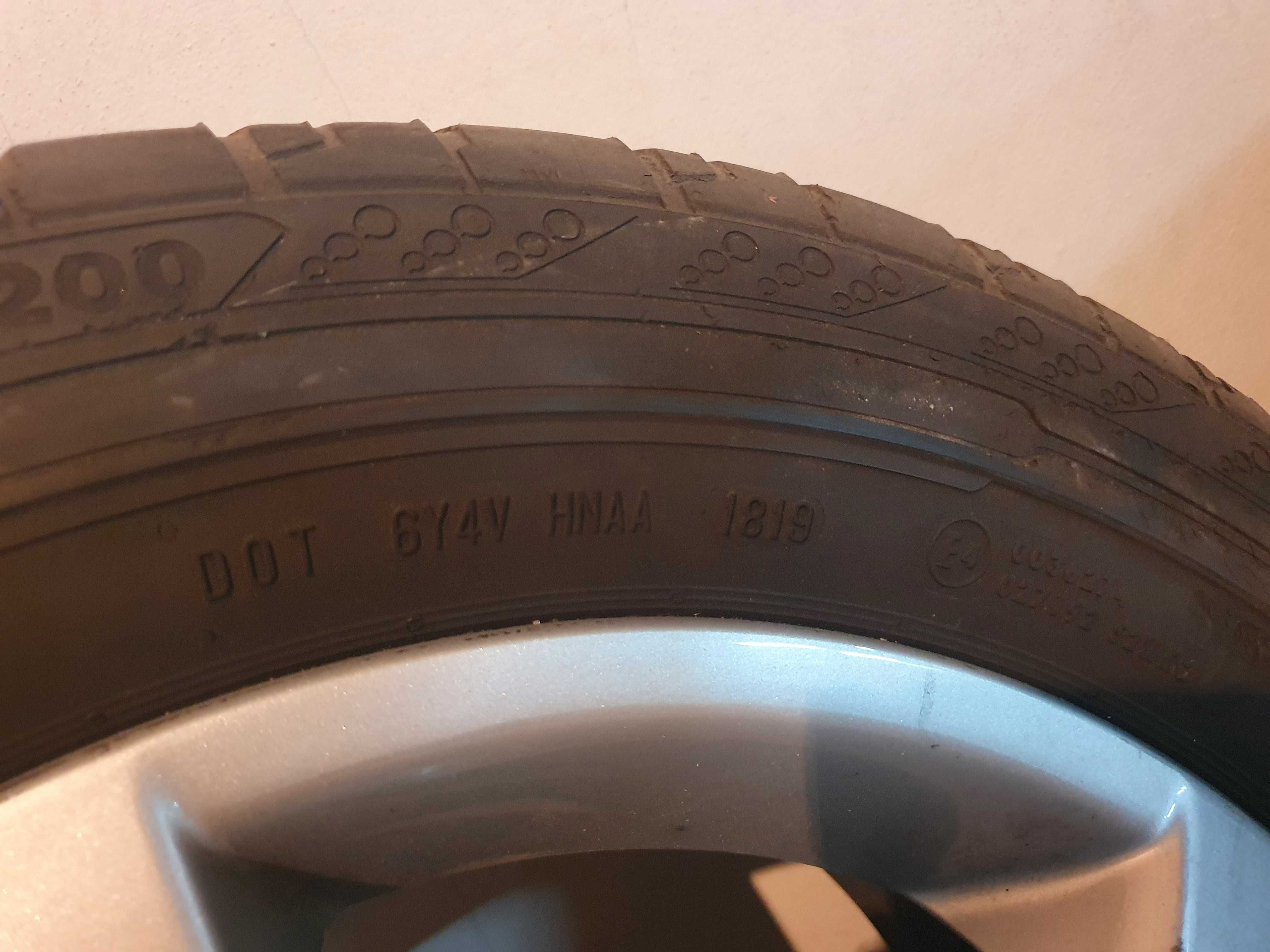 Лятни Continental 
225/55 R 17 C с джанти за мерцедес вито/виано