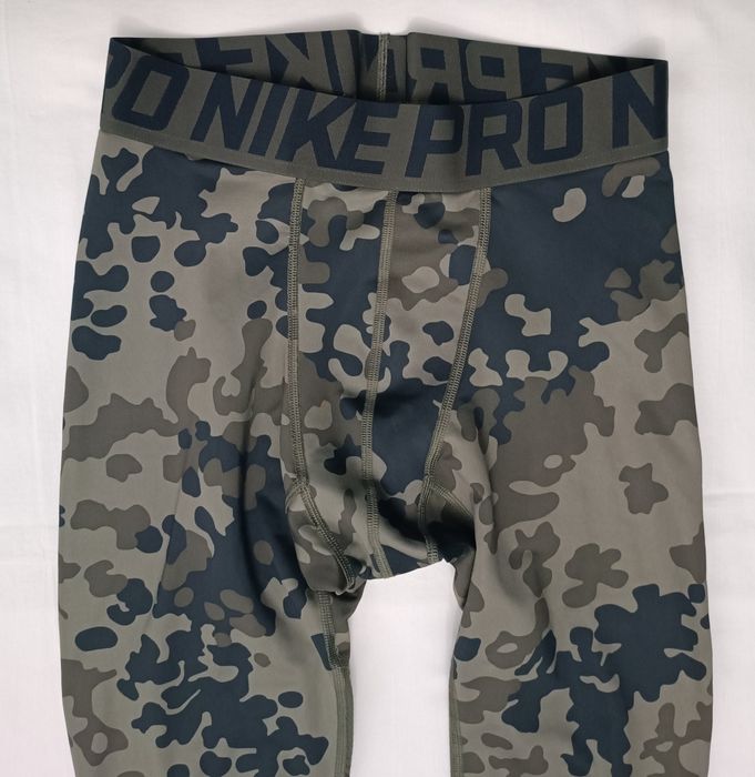 Nike PRO DRI-FIT Hyperwarm Tights оригинален клин L Найк спорт фитнес