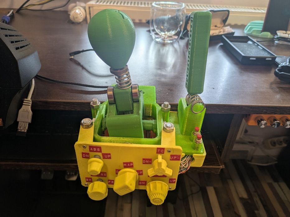 Thrustmaster T150 + T3PA + custom Shifter