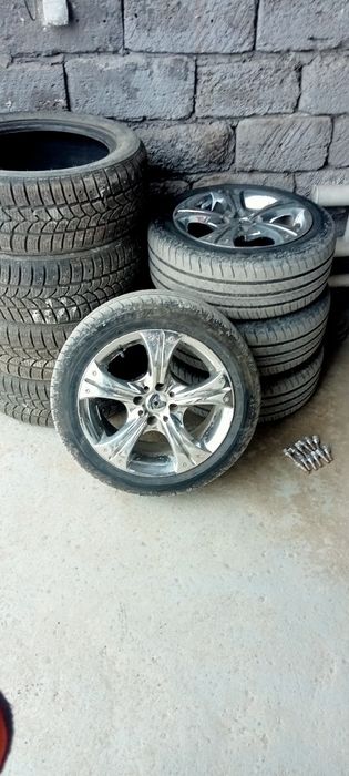 Продам колеса в сборе с двумя сезонами
