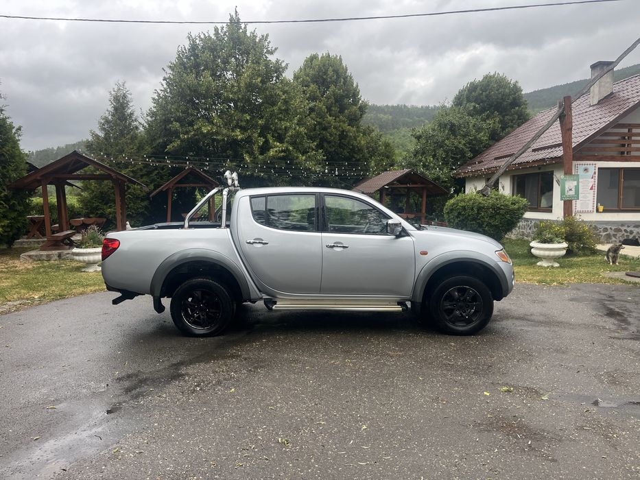 Mitsubishi L200 2.5did autoutilitar automat recent adus