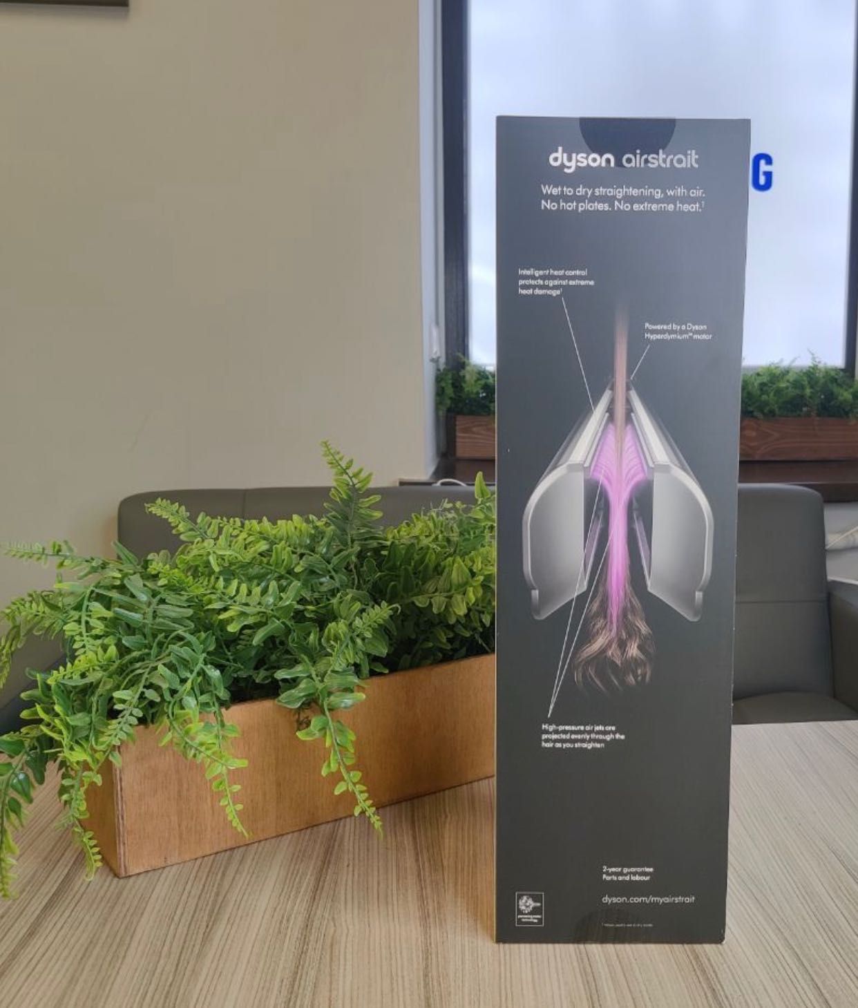 Продам Дайсон Dyson Выпрямитель Фен Новый цвет Sakura + Подарок Пакет