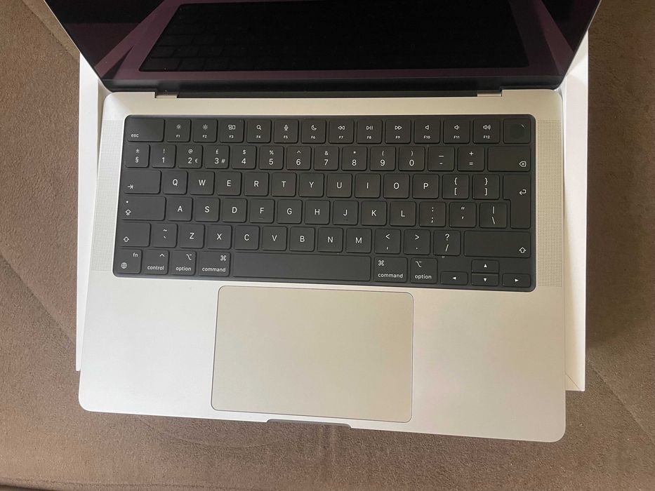 14" M1 MacBook Pro A2442 (2021 г.) Silver — миниатюра 2
