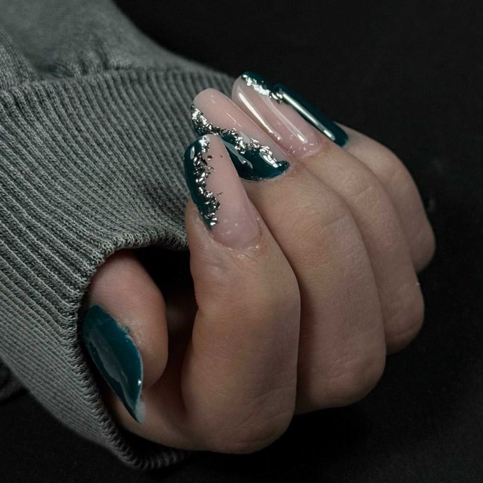 Manichiura cu gel/oja semi