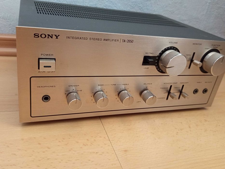 Колекционерско Sony TA-2650