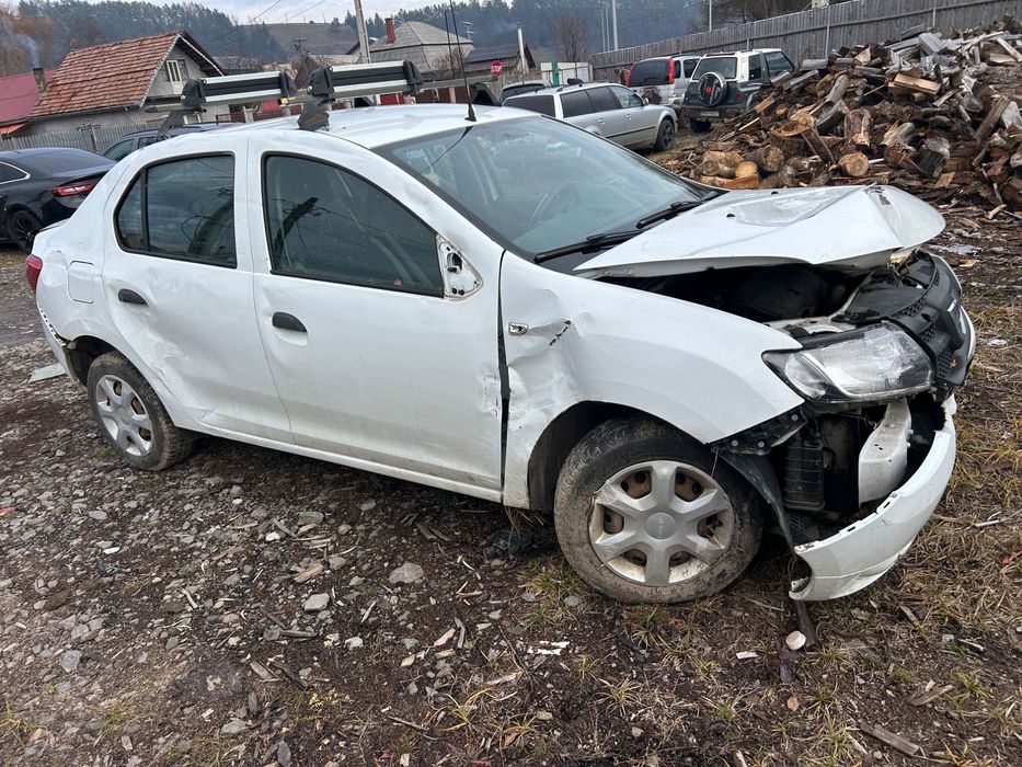 Dacia Logan ,avariat