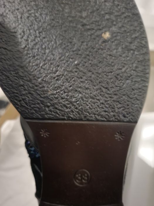 Cizme model deosebit