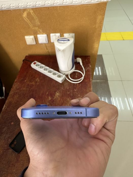 iPhone 16 128gb     .