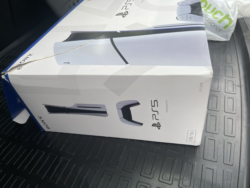 PS5 slim 1тр новая