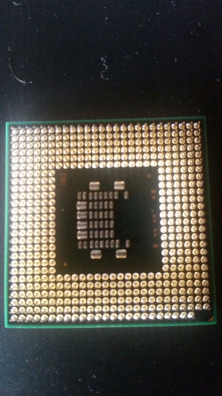 Procesoare laptop Intel 575, T5670, 1000M, 1/2GB DDR2, 2GB DDR3