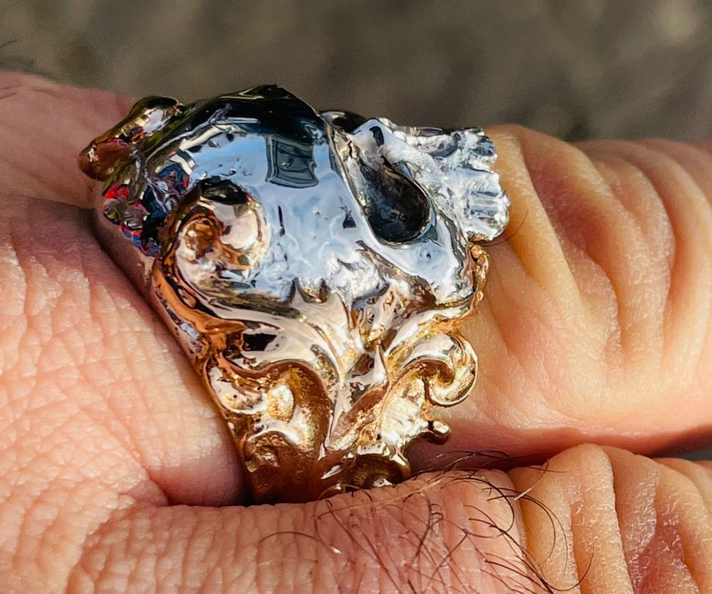Inel aur 18 k  craniu Memento Mori Skull Italia designer Vlad Glynin