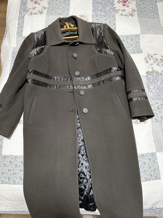 Продам пальто красивое