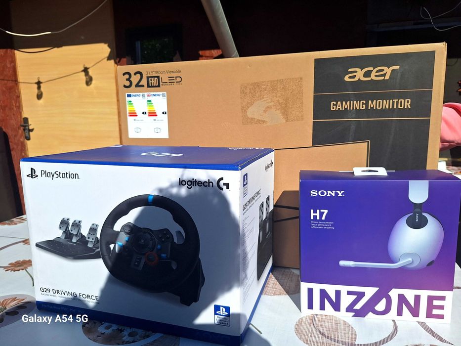 Monitor Accer LCD Model ED320QR,Volan Gaming + casti Sony H7