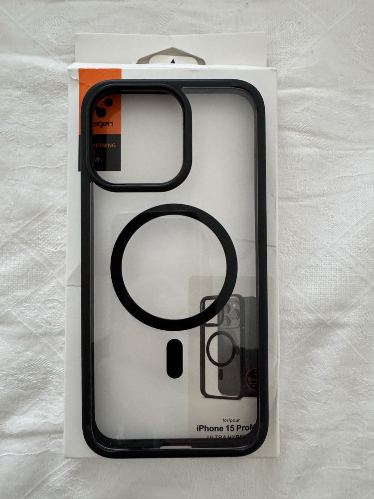 Husa Spigen Ultra Hybrid iPhone 15 Pro Max