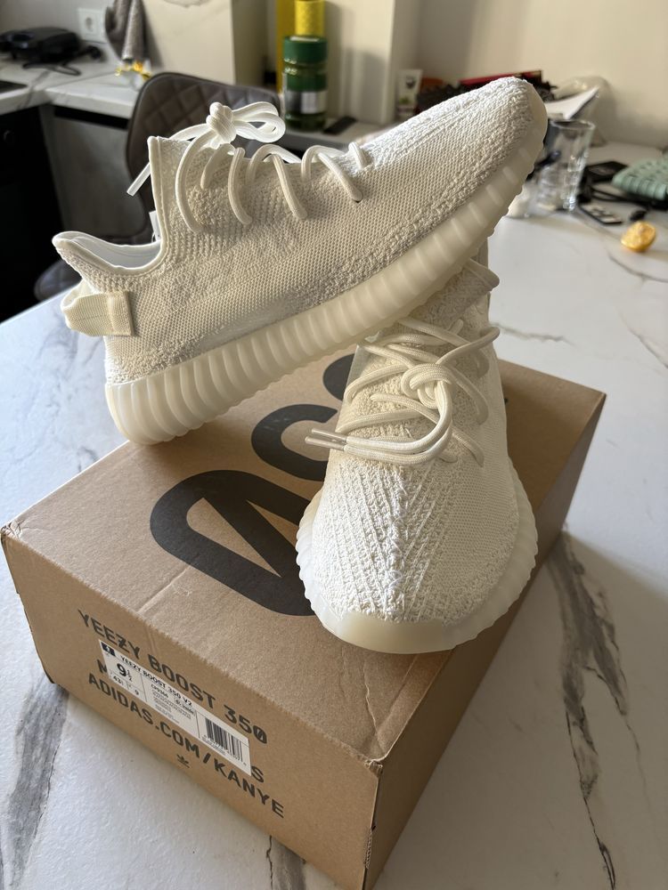 yeezy 350 V2 Нови