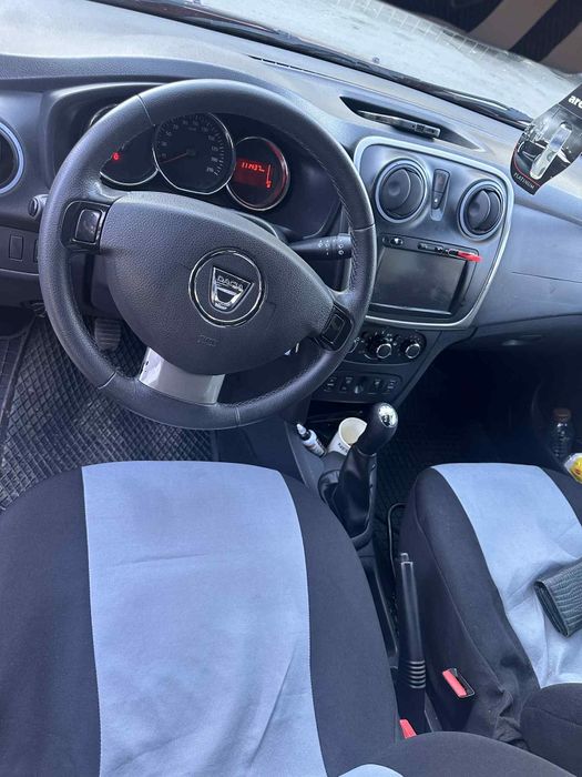 Vând Dacia Stepway Sandero