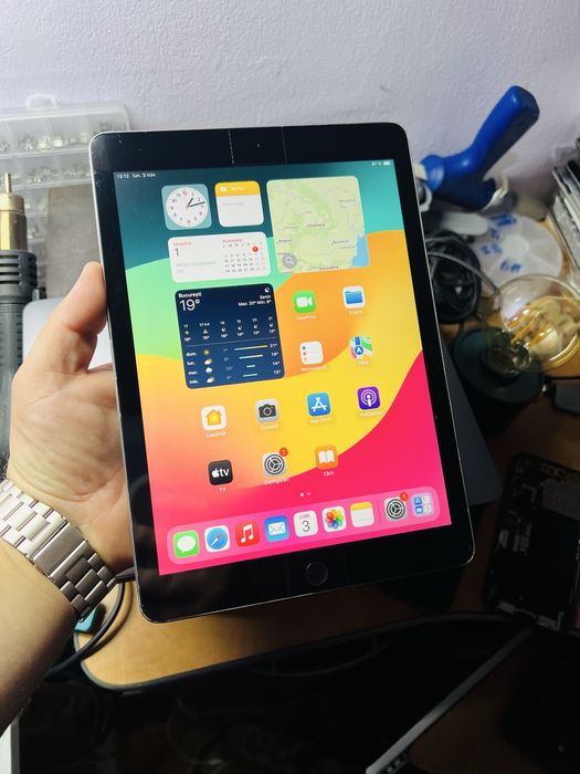 iPad gen 6 wifi 32 gb baterie 86% fara icloud