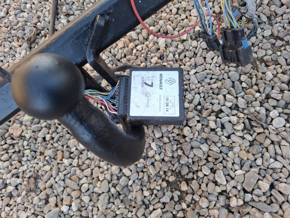 Carlig remorcare cu calculator Dacia Sandero Stepway 2014