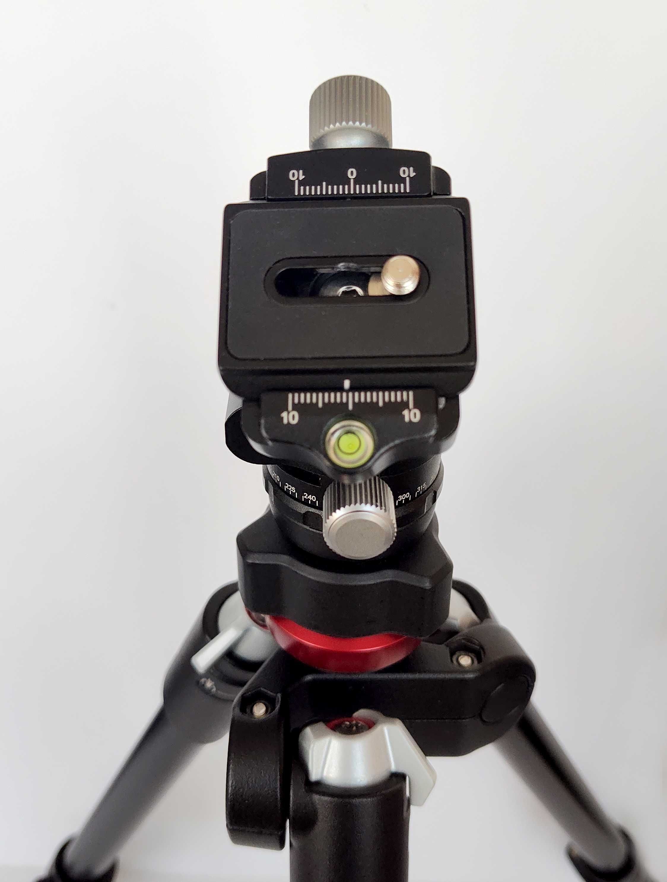 Италиански статив Manfrotto Befree Advanced с ябълковидна глава