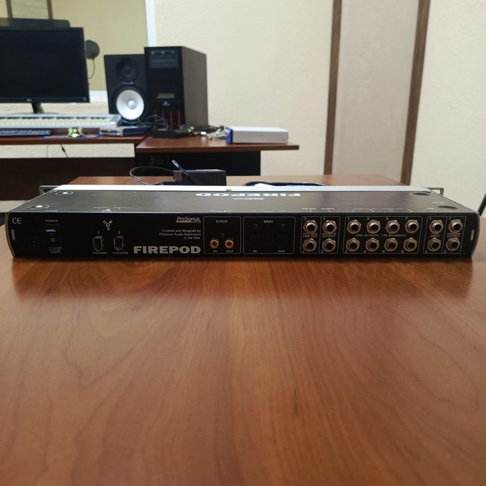 Профессиональный звуковая карта  PreSonus Firepod FP10
