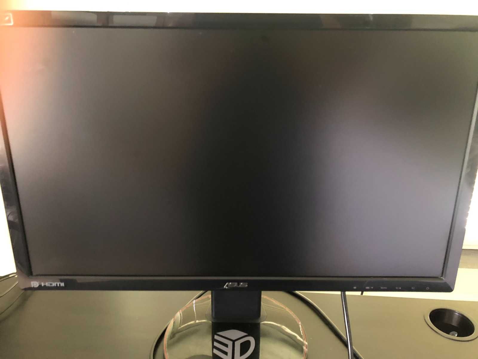 ASUS LCD Monitor (Топ състояние)