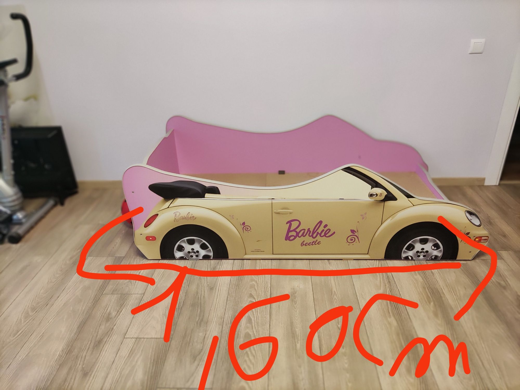 Vând pătuț de fetițe Mașină Barbie