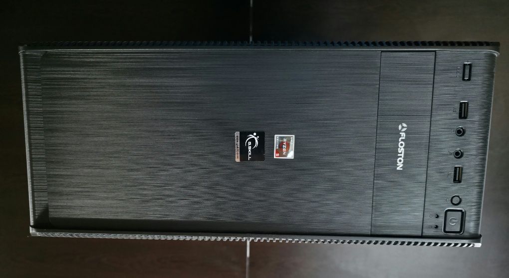 Компютър Ryzen 5 3600, 1660 Super, 500gb nvm, corsair, 16GB RAM