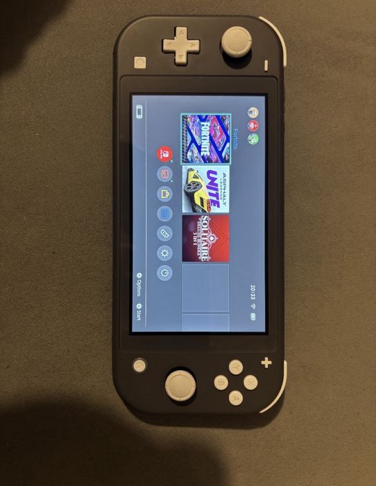 Nintendo Switch Lite + Калъв