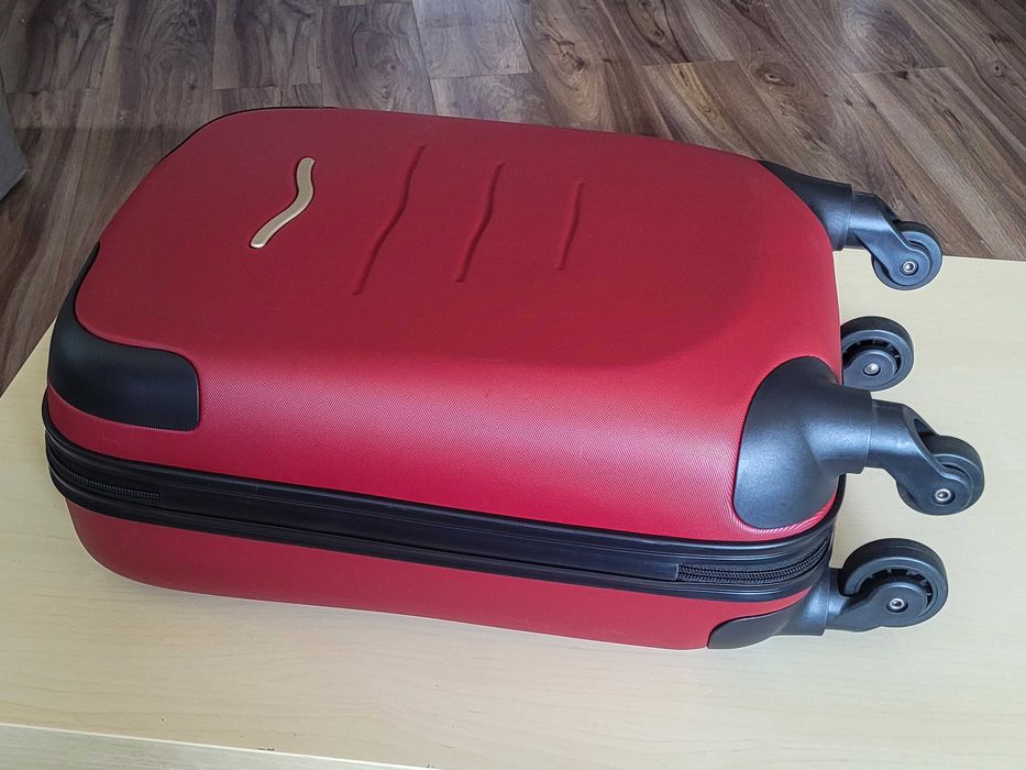 Trolere carcasă dură, 4 roti