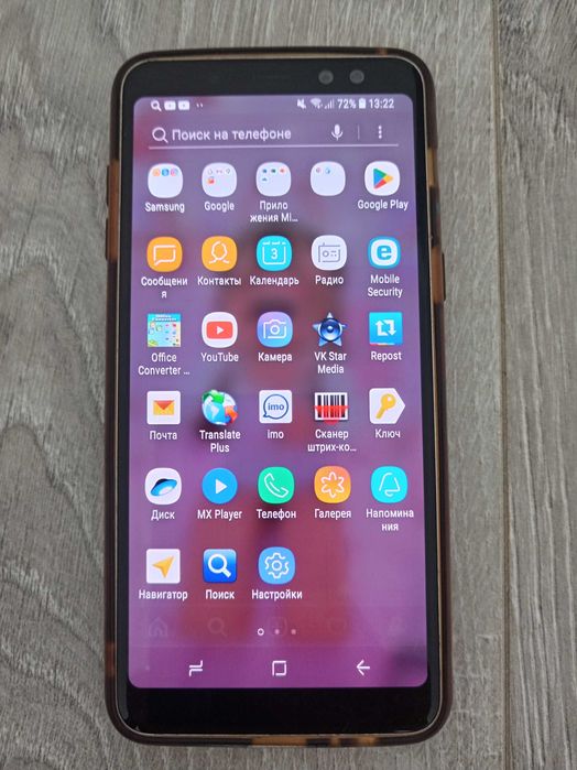 Смартфон Samsung A8
