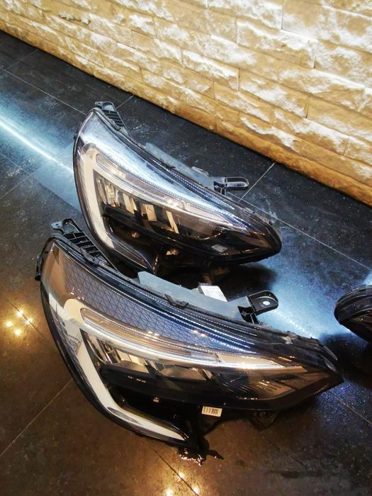 Far stânga dreapta led pure vision full led Renault Clio 5 2022/2023/2