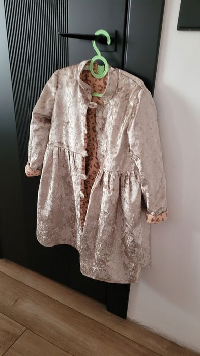 Шапан қыз балаға
