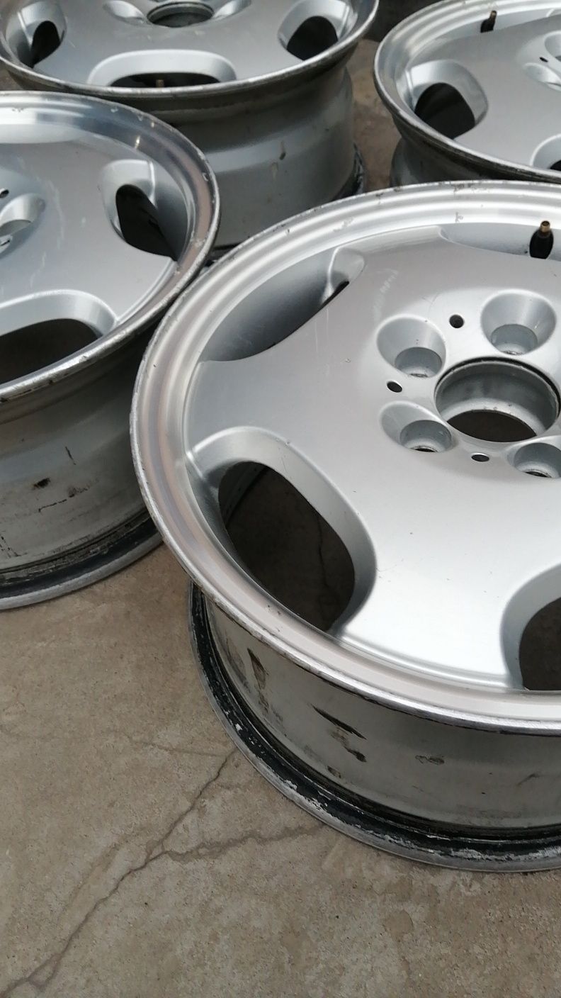 Продам диски на мерс R 16
