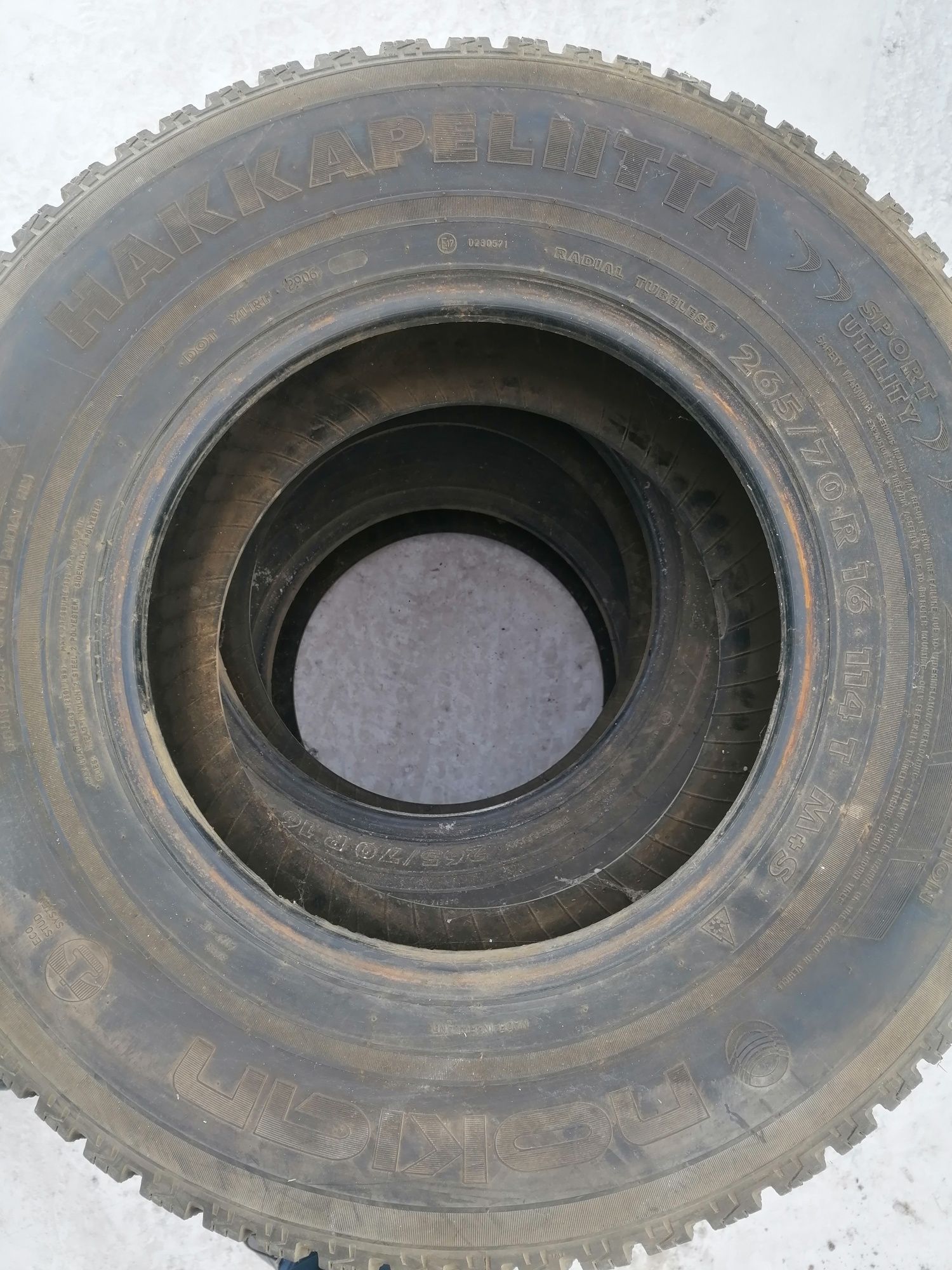 Продам шины 265х70х16 Nokian  Hakkapelitta