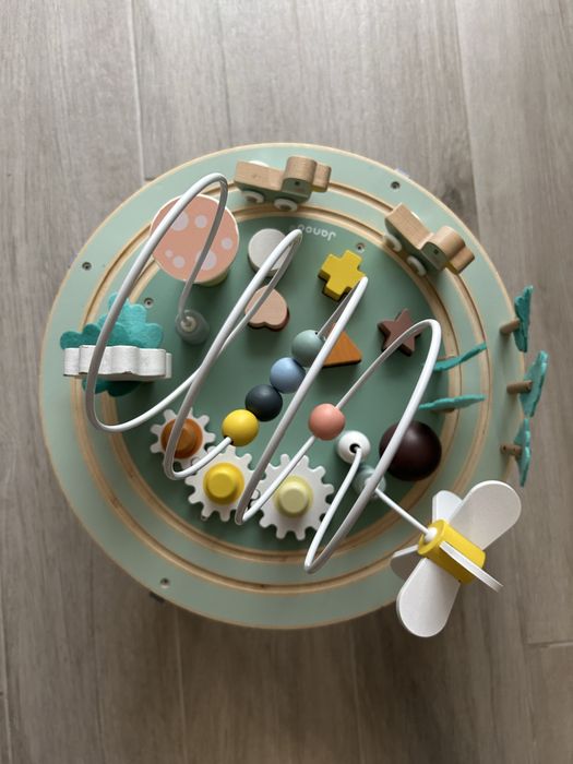 Дървена детска маса с активности Garden Janod