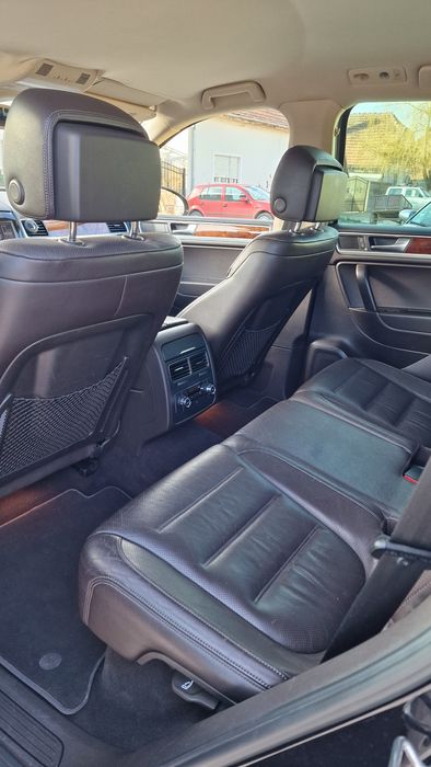 Vw Touareg 3.0 TDI V6 240 CP CASA